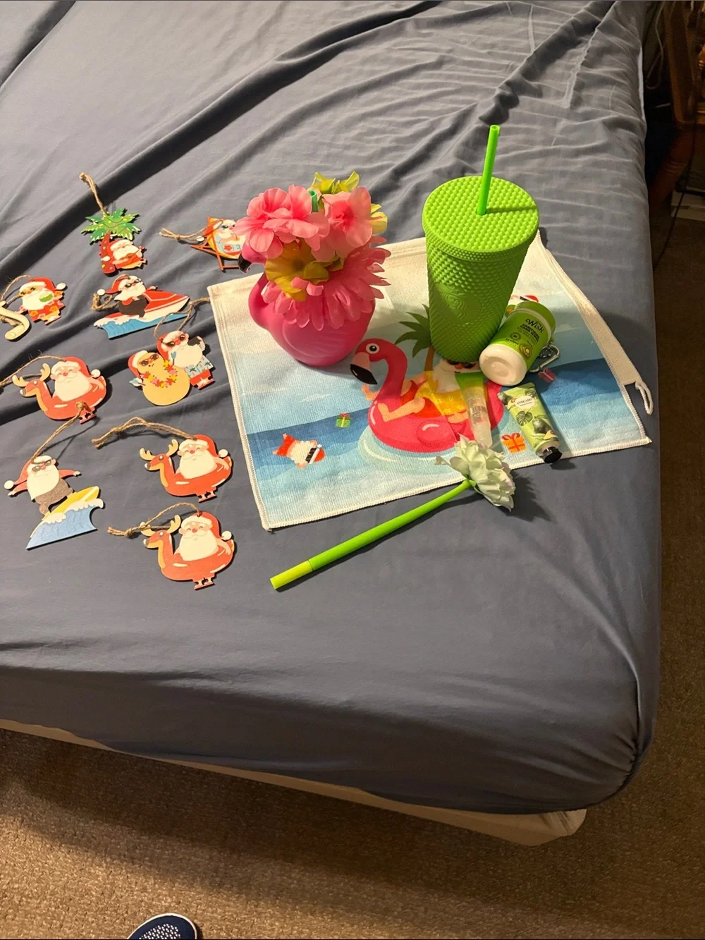 Tropical Party Set - Decorations, pen, lotion, lip gel, hand cream, wipes, cups